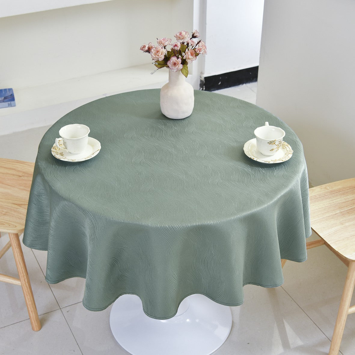 Rippling Wave Jacquard Tablecloth – Sage Green (Round)