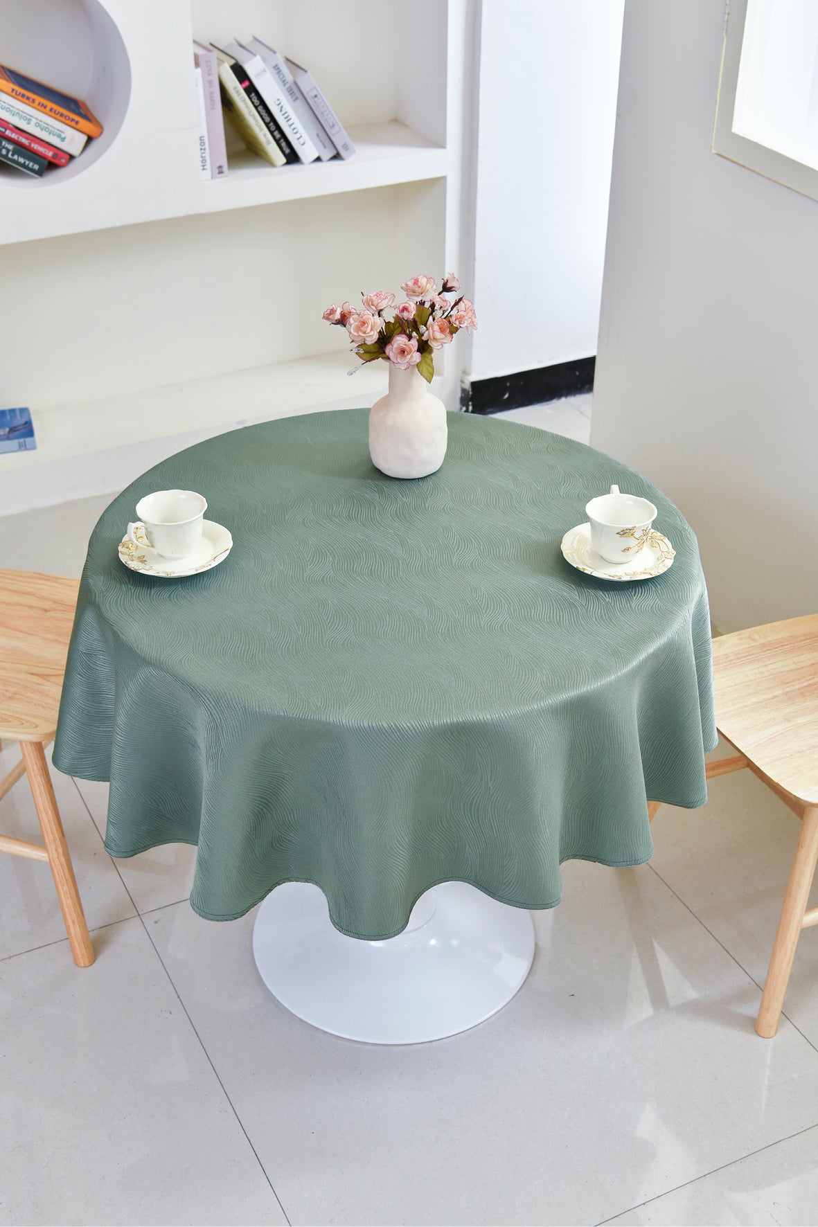 Fall Maple Leaf Tablecloth-Round