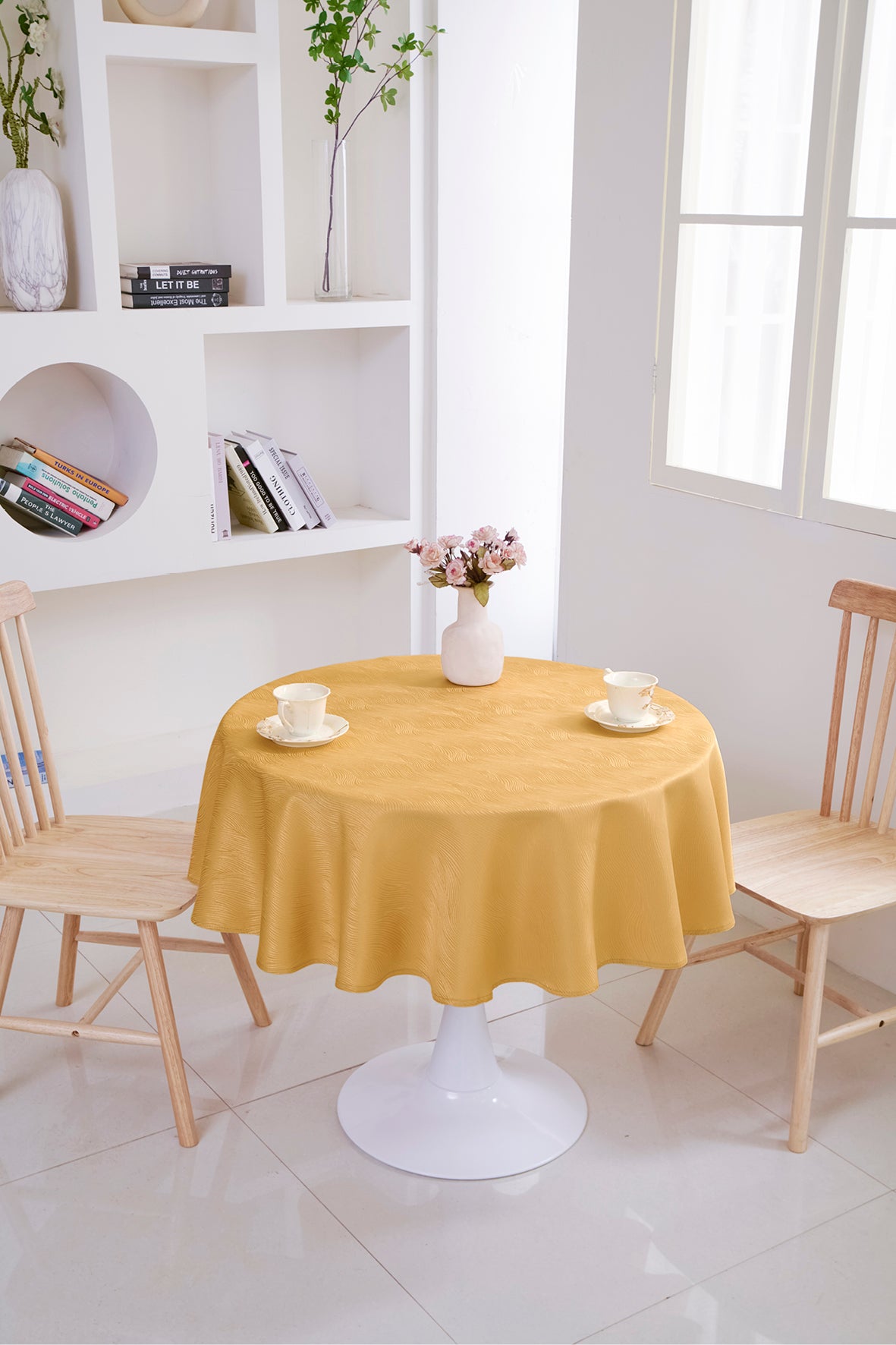 Fall Maple Leaf Tablecloth-Round