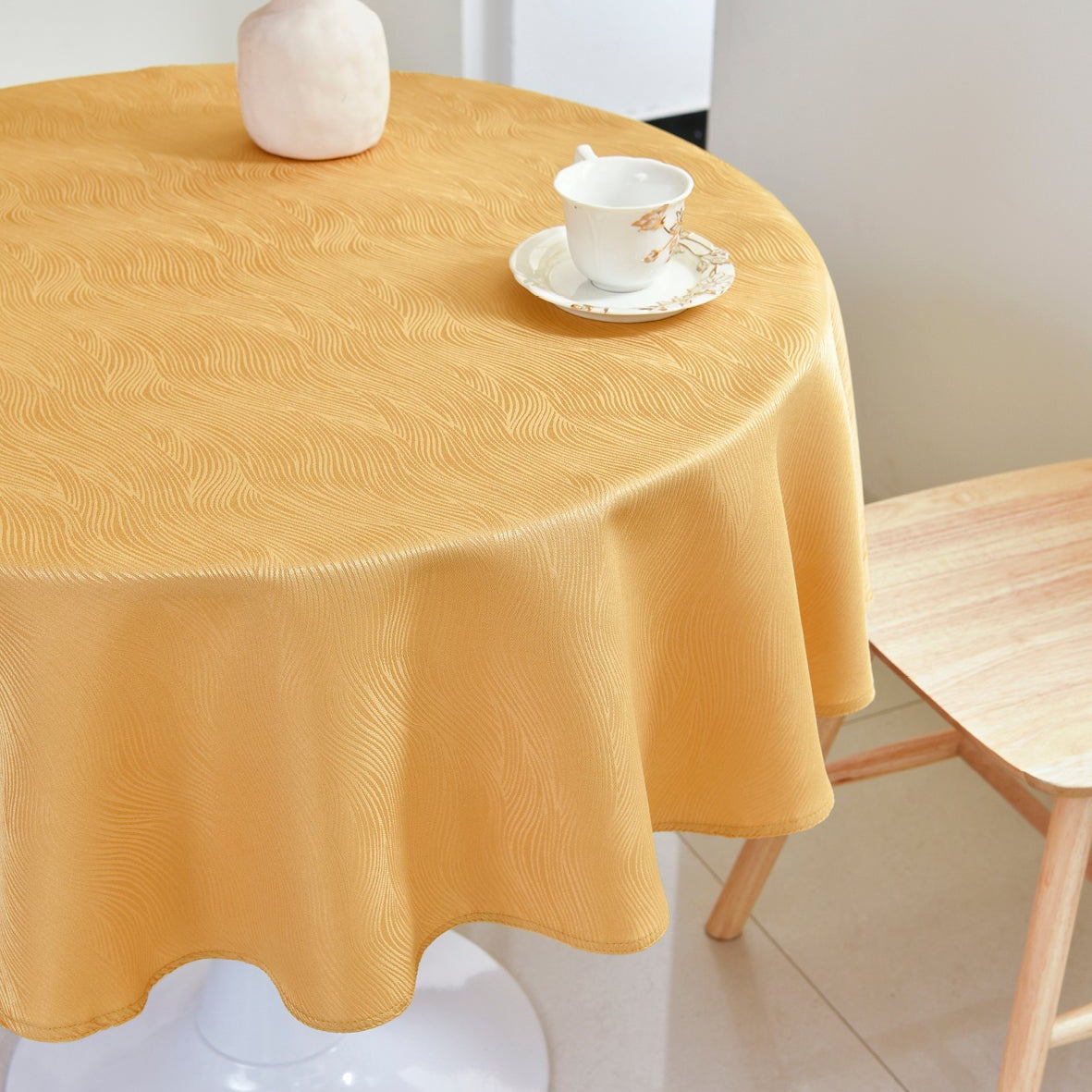 Ripple Texture Polyester Tablecloth-Round-Yellow