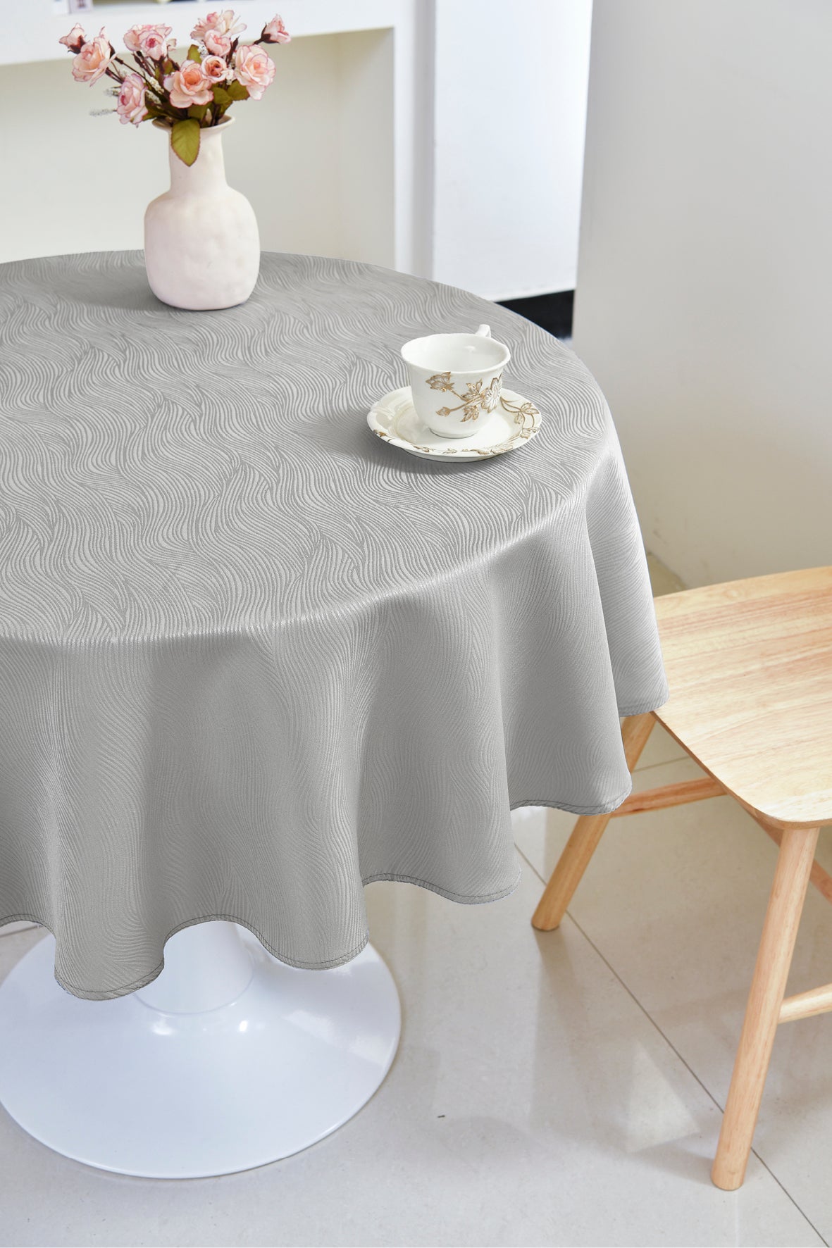 Fall Maple Leaf Tablecloth-Round
