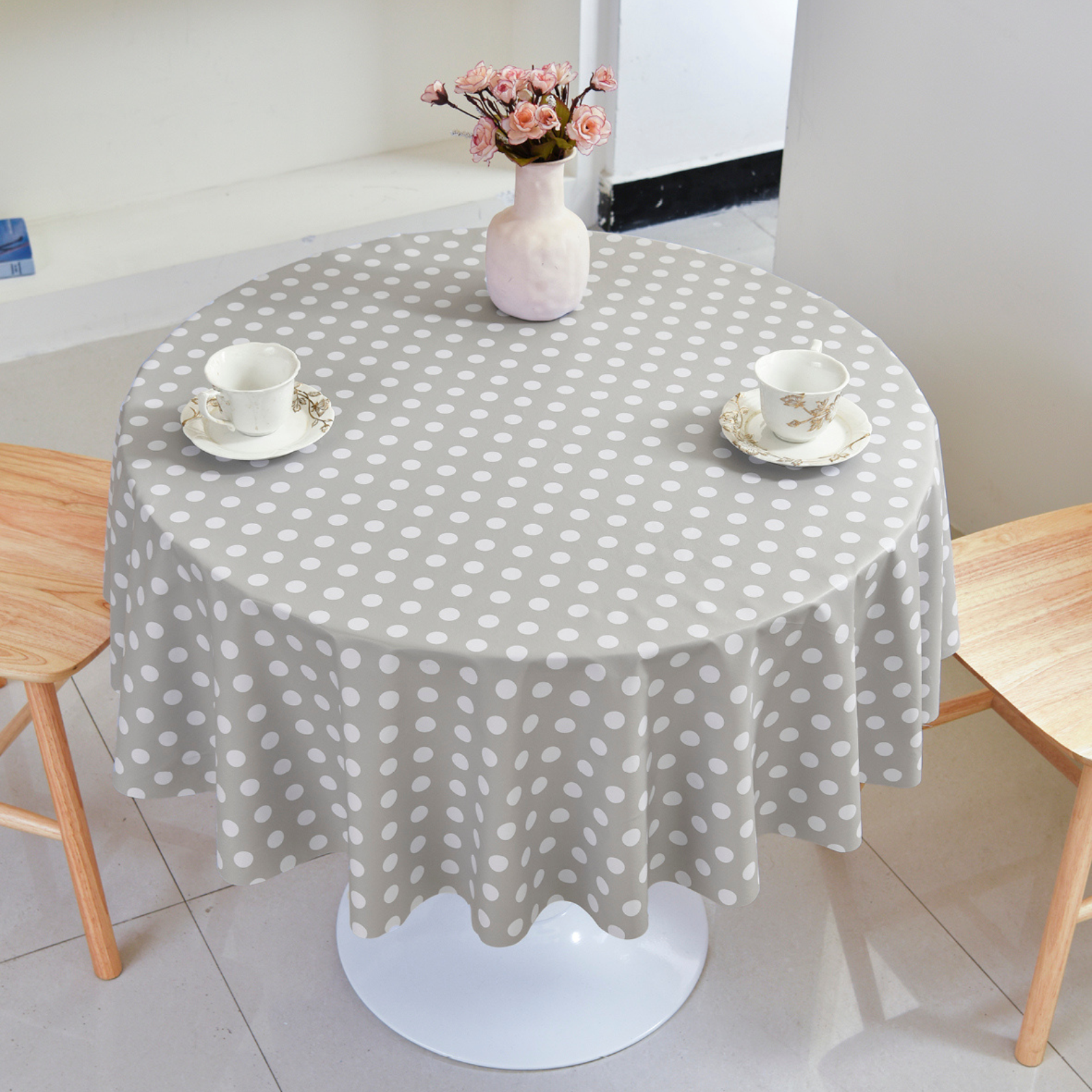 Waterproof PVC Dot Tablecloth