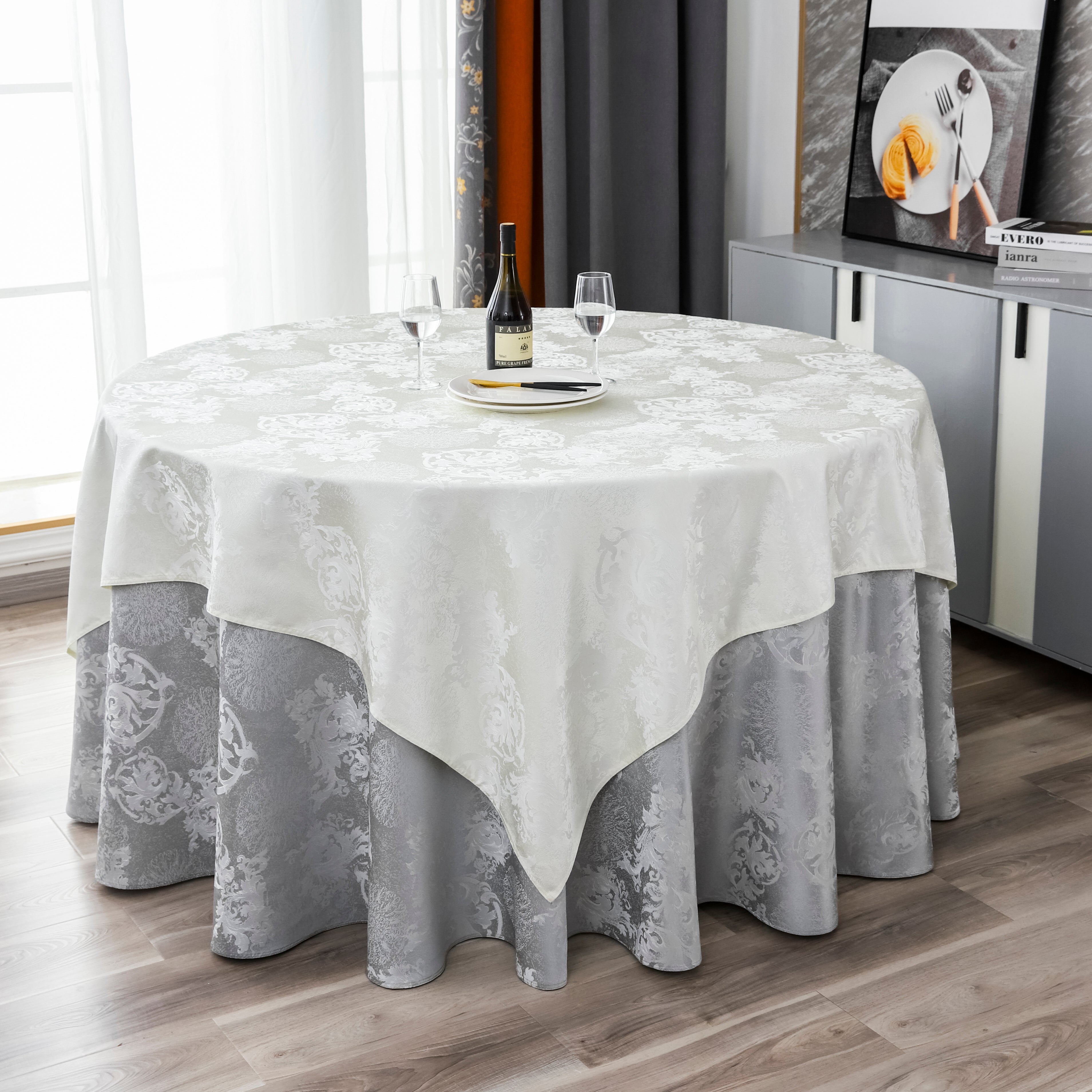 Polyester Jacquard Tablecloth-702