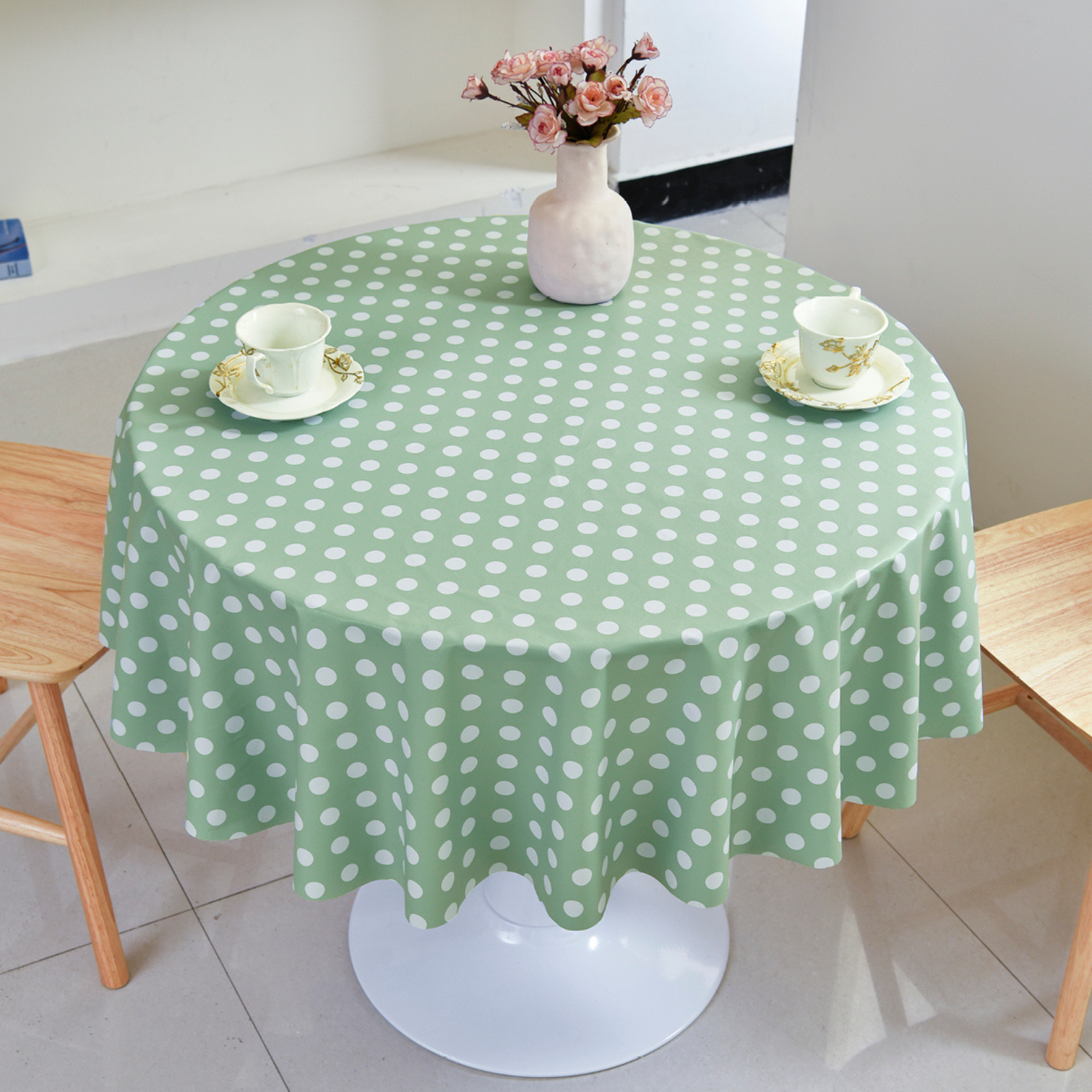 PVC Dot Tablecloth-Round-Green and White