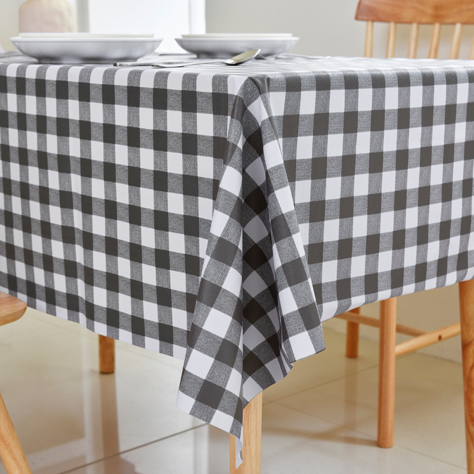 Waterproof PVC Checkered Tablecloth- black