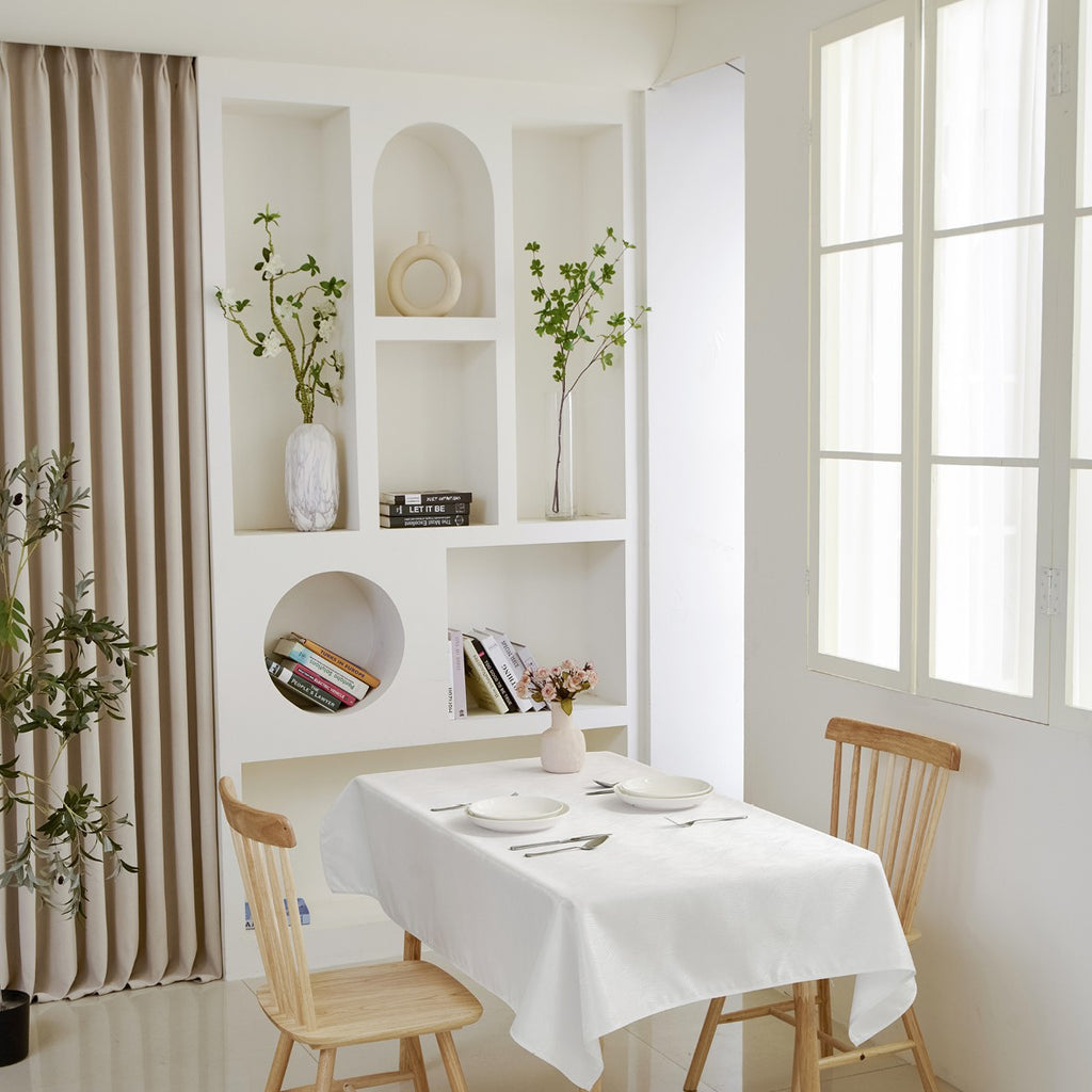Rippling Wave Jacquard Tablecloth – White (Rectangle)
