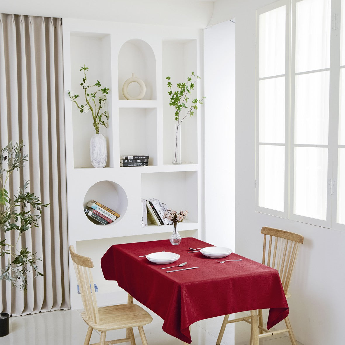 Rippling Wave Jacquard Tablecloth – Burgundy (Rectangle)