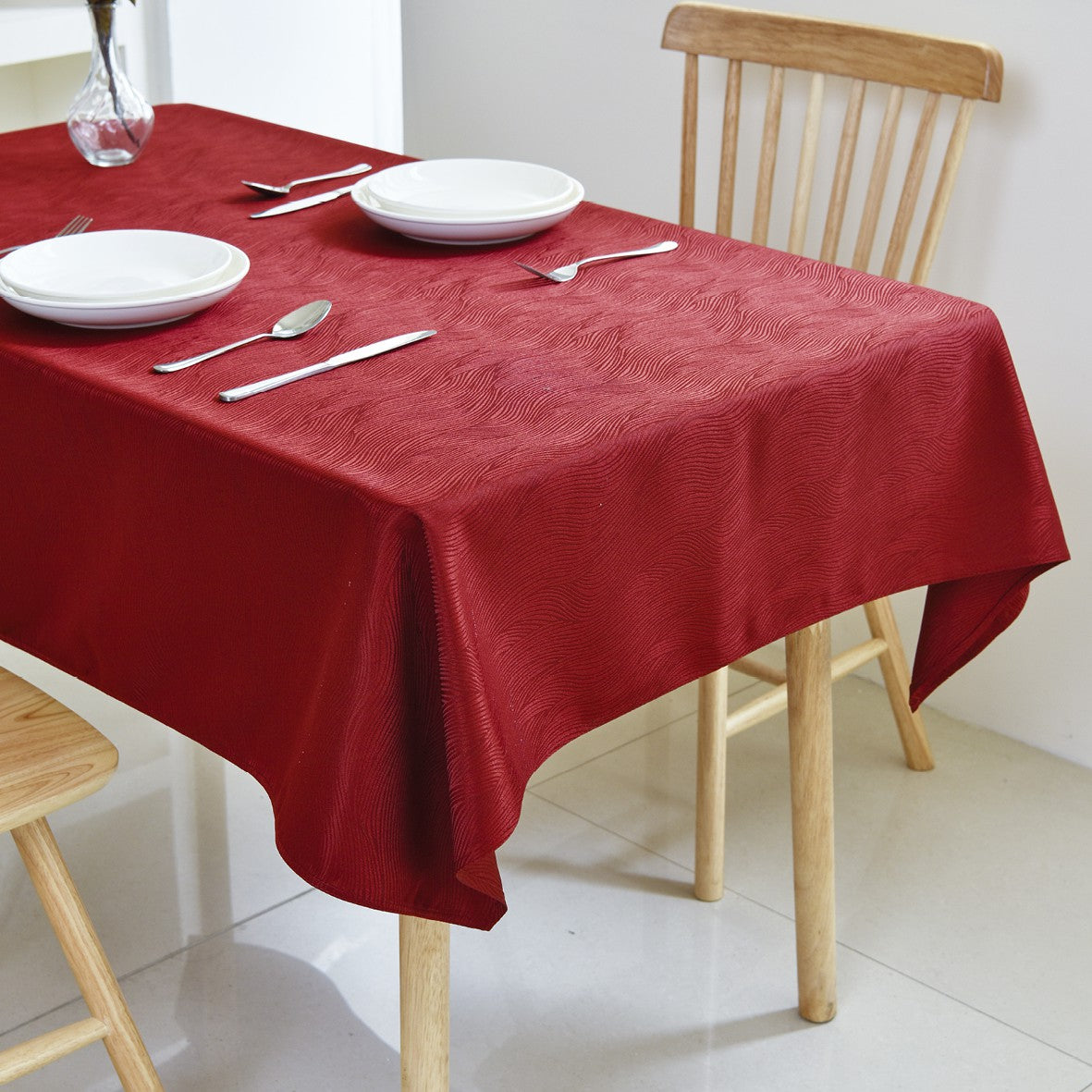 Rippling Wave Jacquard Tablecloth – Burgundy (Rectangle)