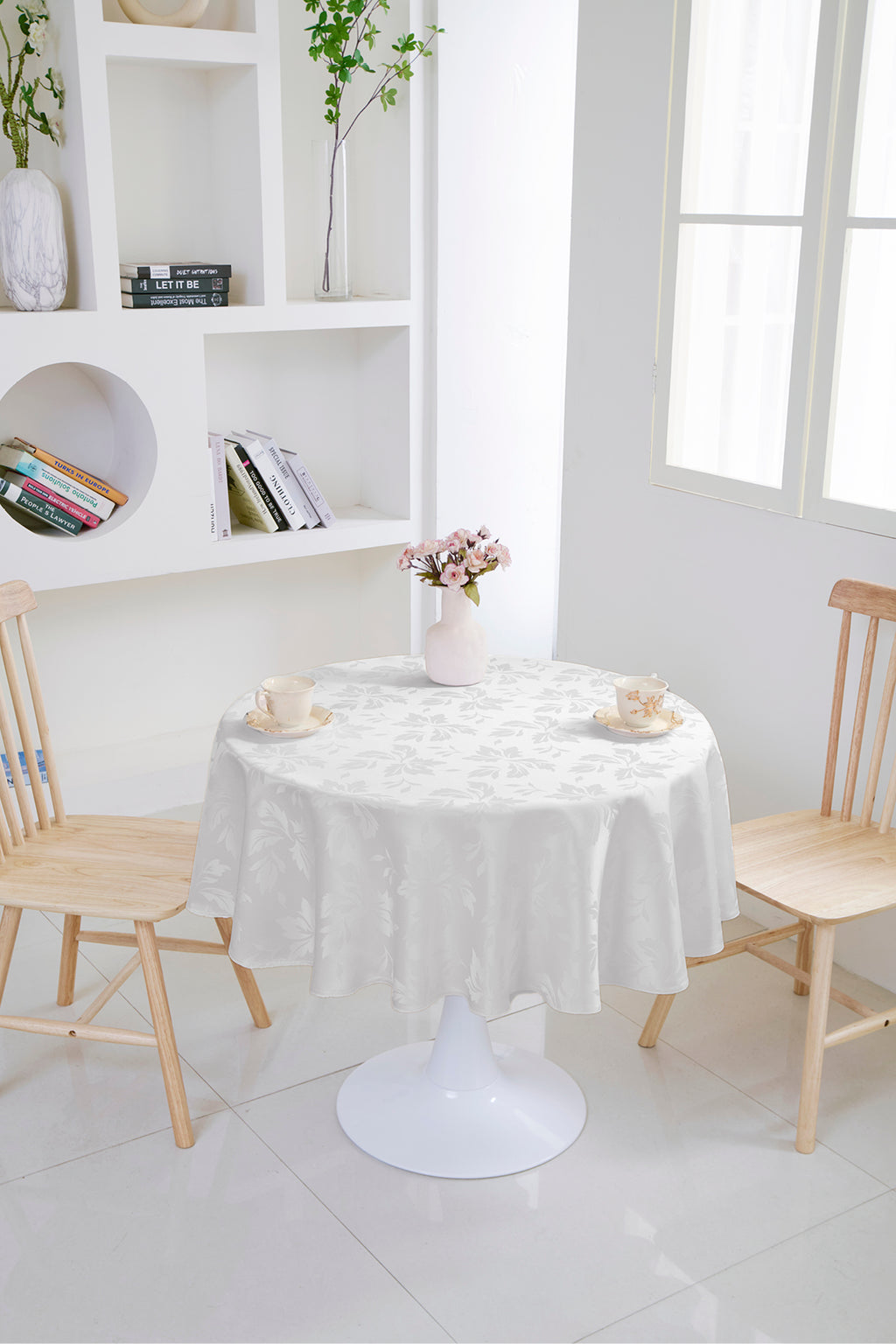 Fall Maple Leaf Tablecloth-Round
