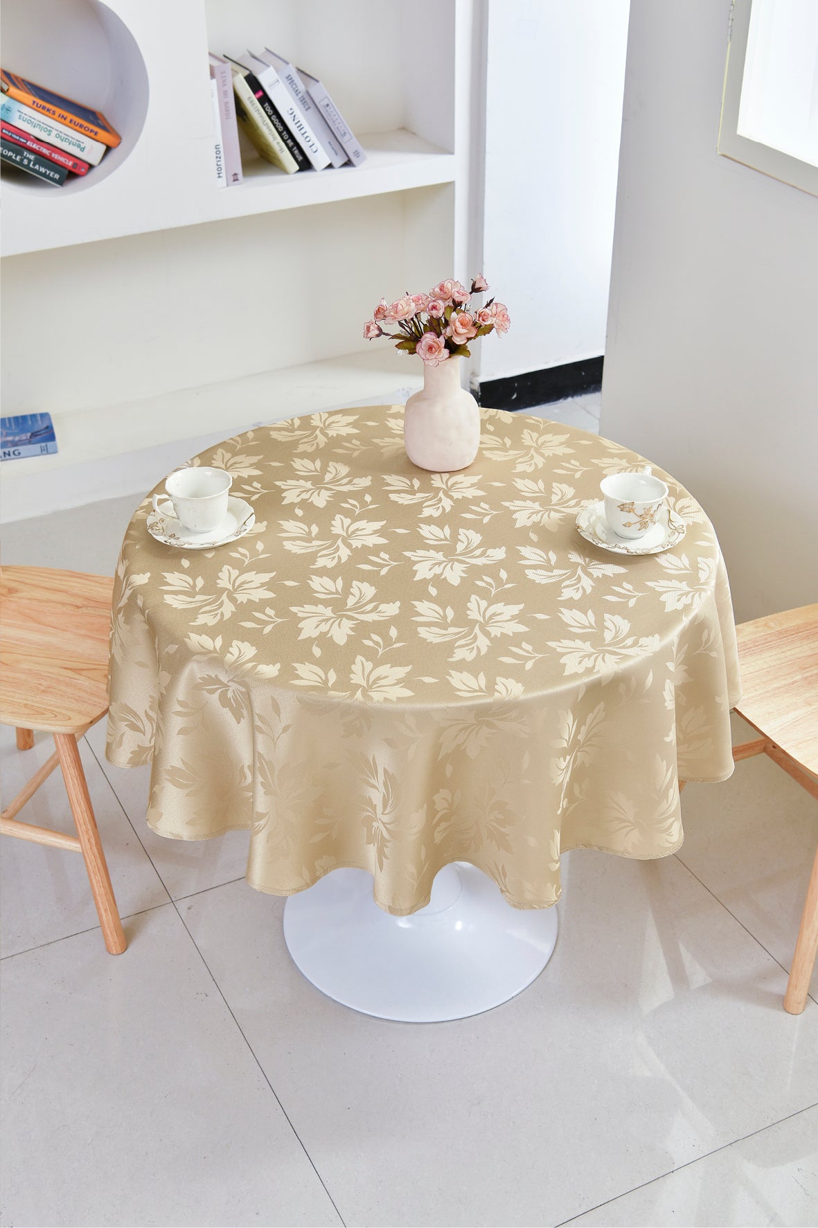 Fall Maple Leaf Tablecloth-Round