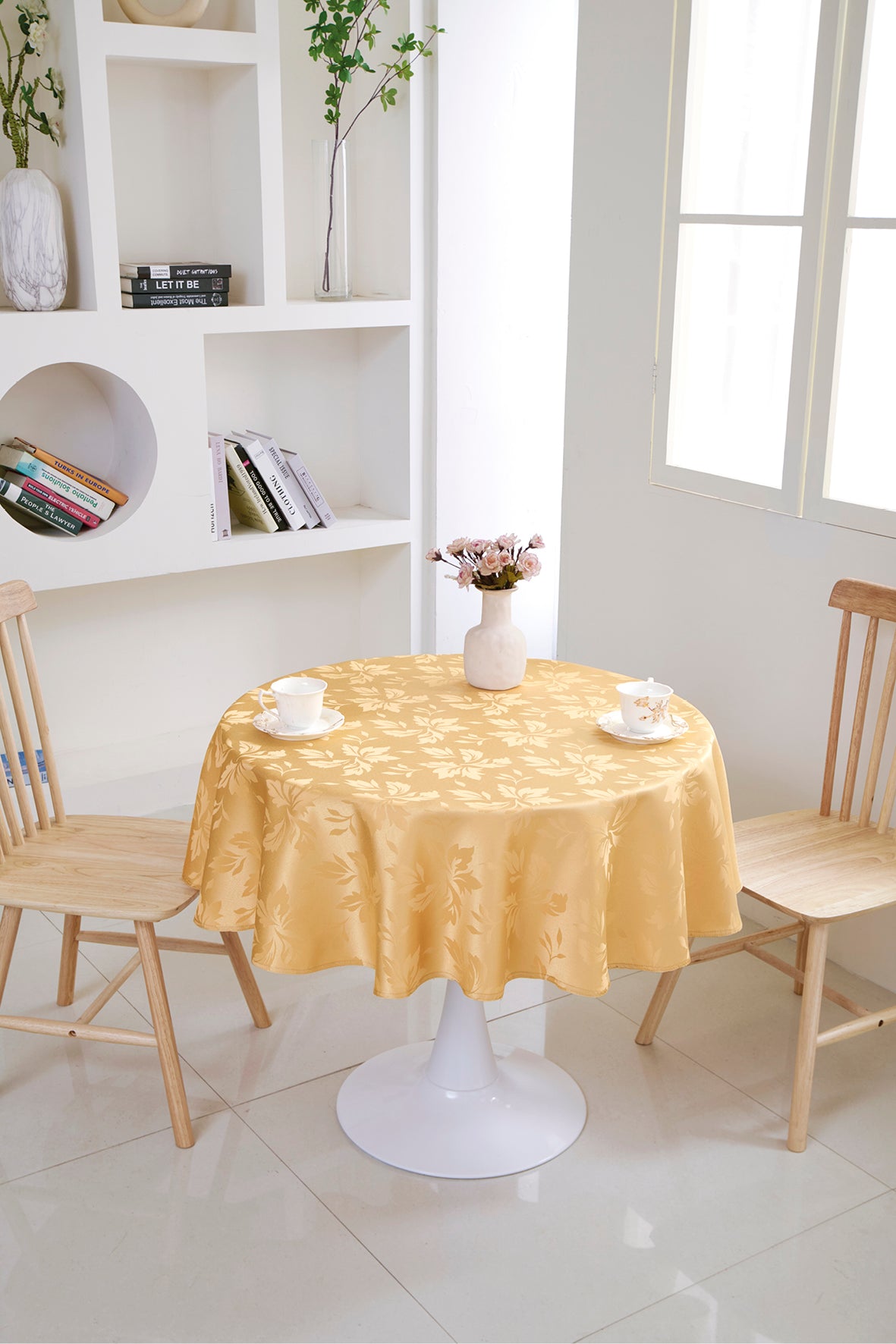 Fall Maple Leaf Tablecloth-Round