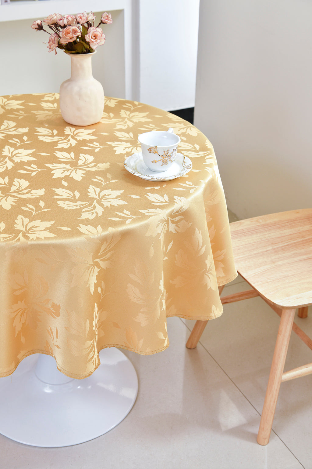 Fall Maple Leaf Tablecloth-Round