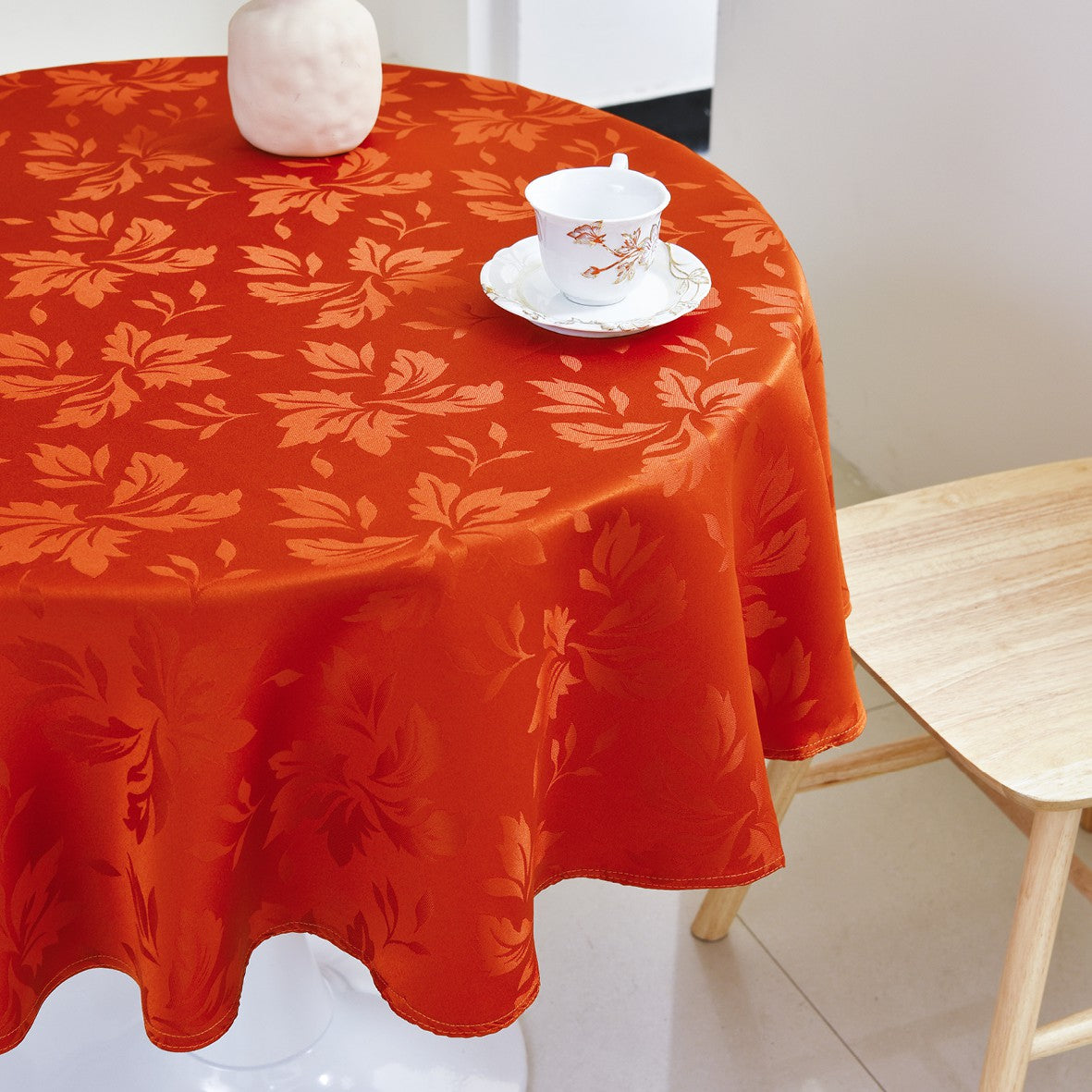 Classic Floral Jacquard Tablecloth – Coral Red (Round)