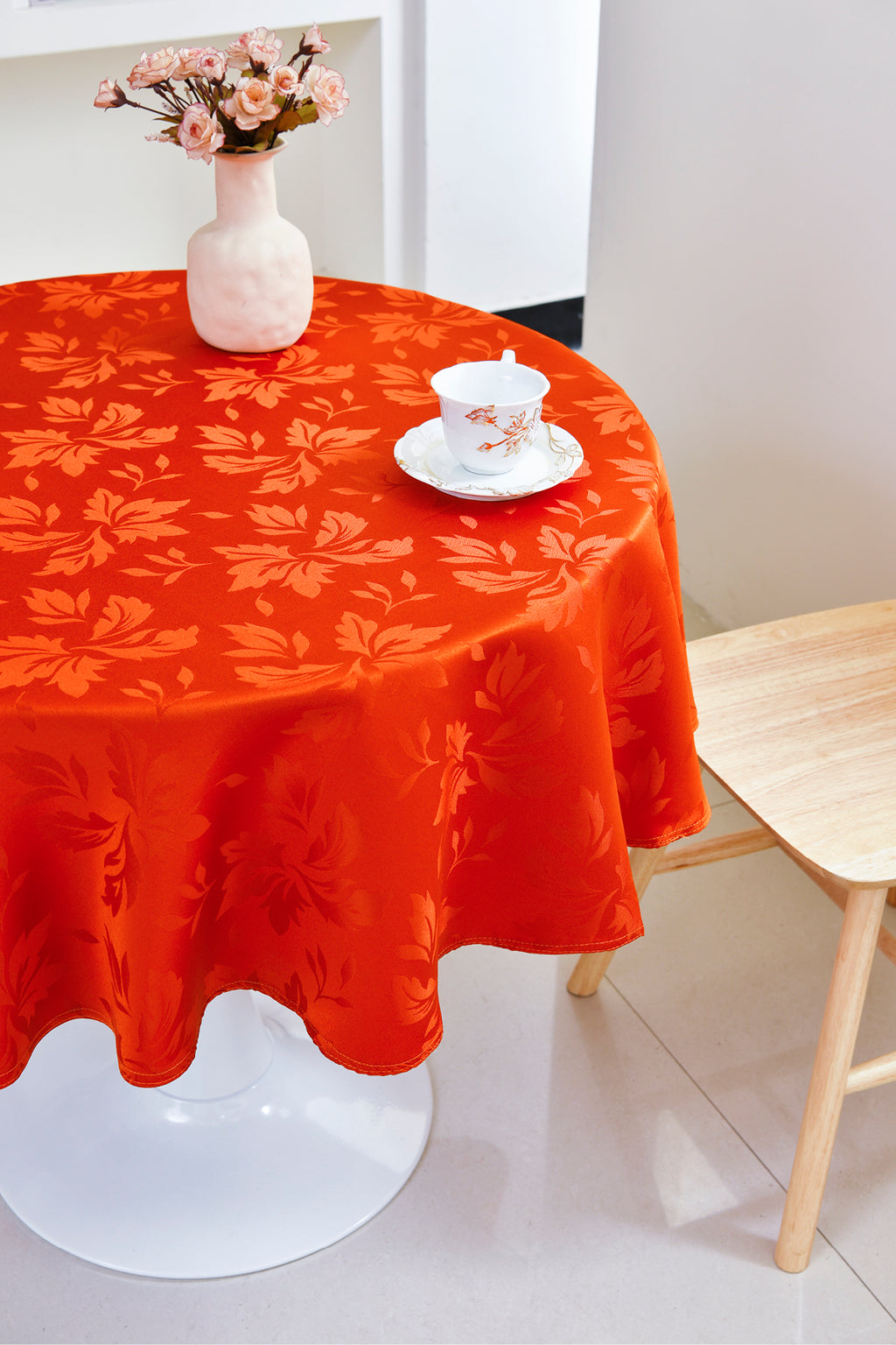 Fall Maple Leaf Tablecloth-Round