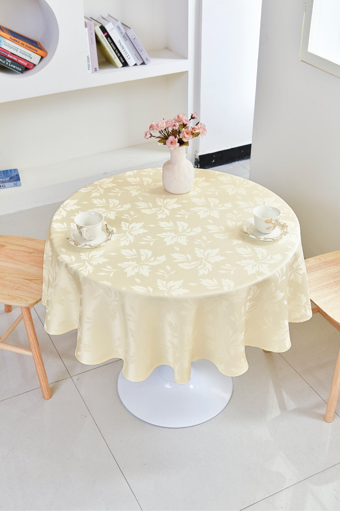 Fall Maple Leaf Tablecloth-Round