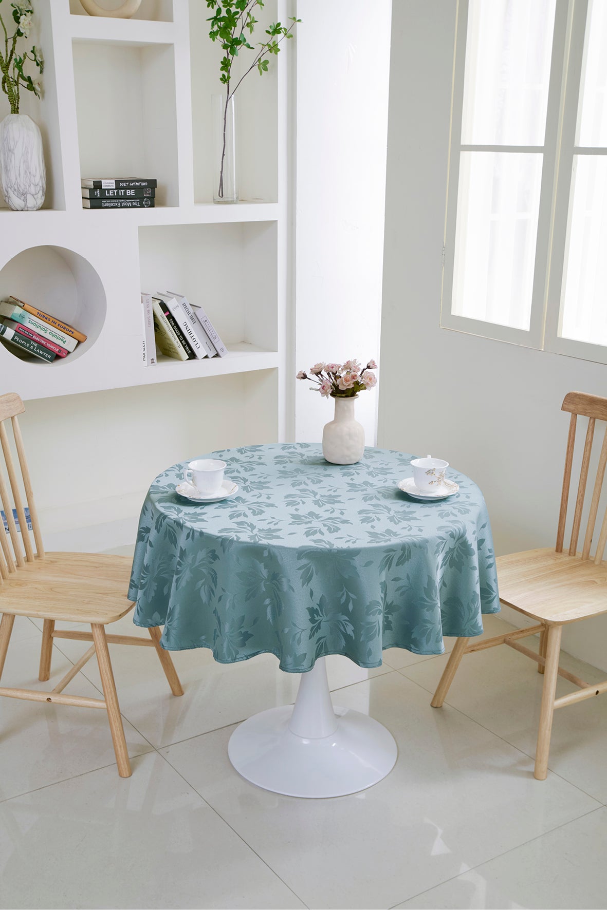 Fall Maple Leaf Tablecloth-Round