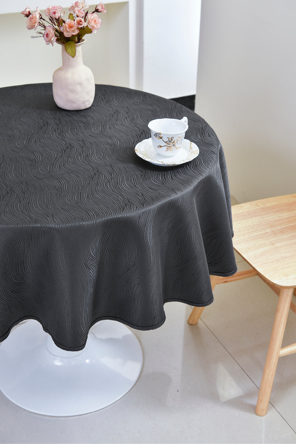 Fall Maple Leaf Tablecloth-Round