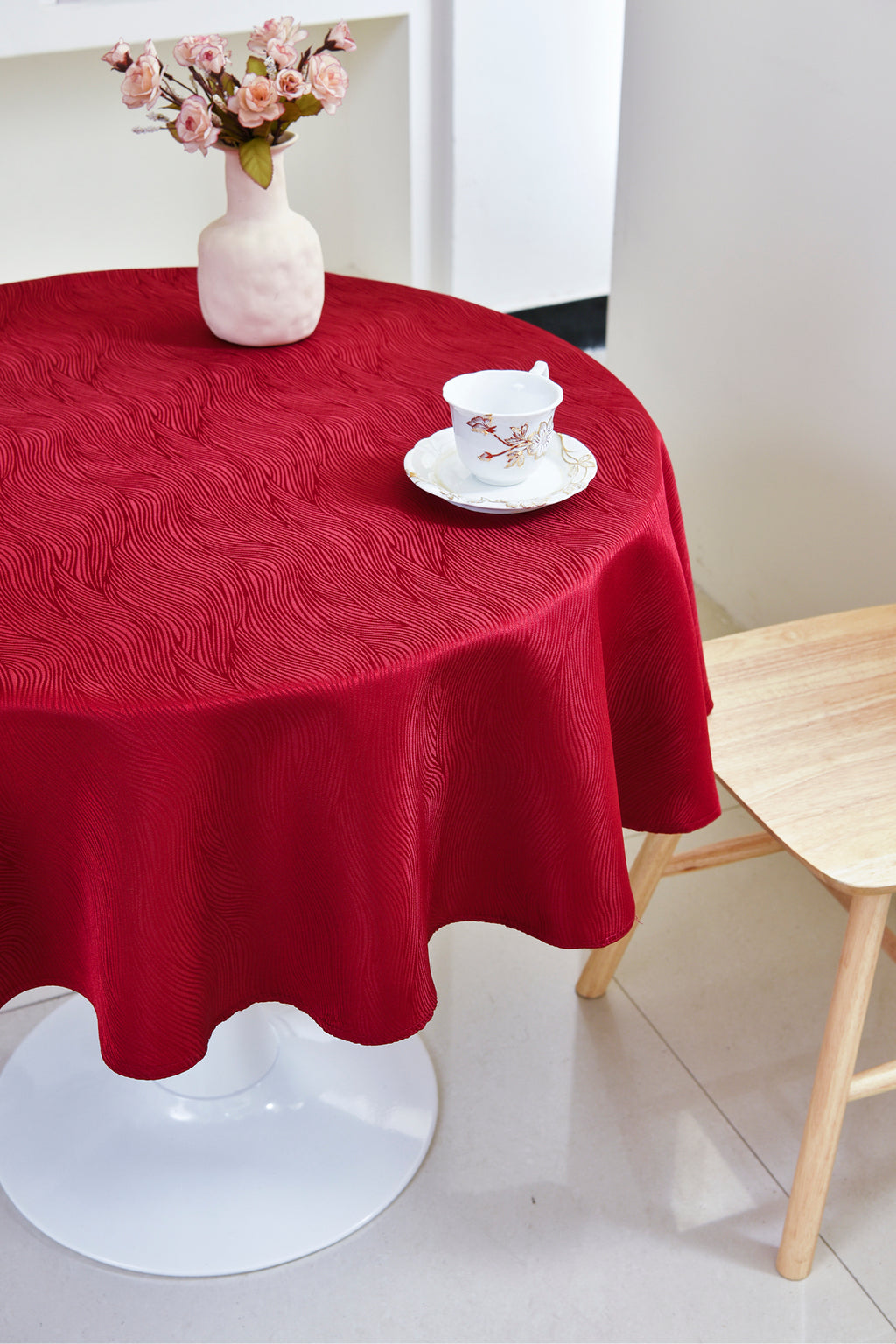 Fall Maple Leaf Tablecloth-Round