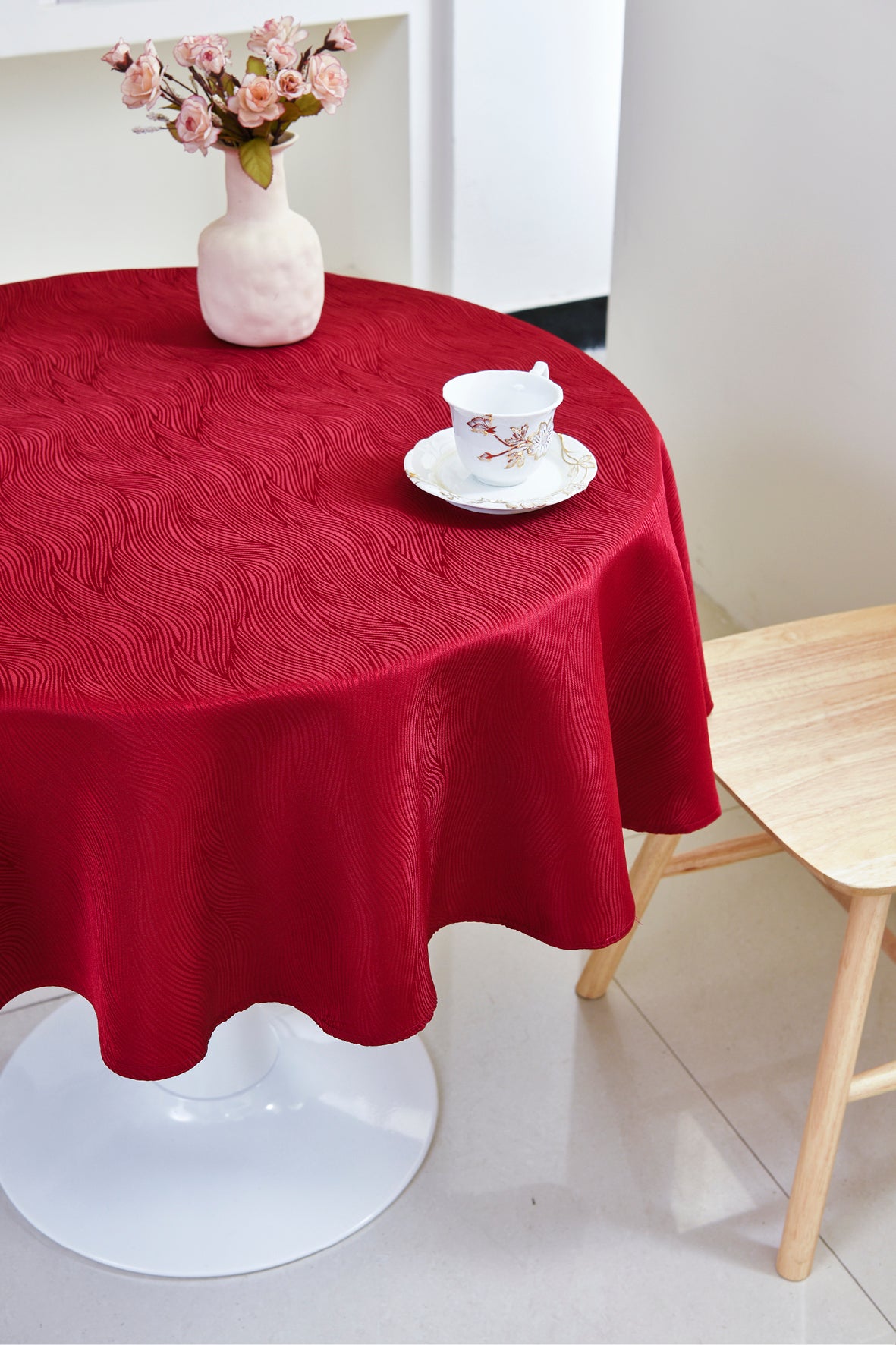 Fall Maple Leaf Tablecloth-Round