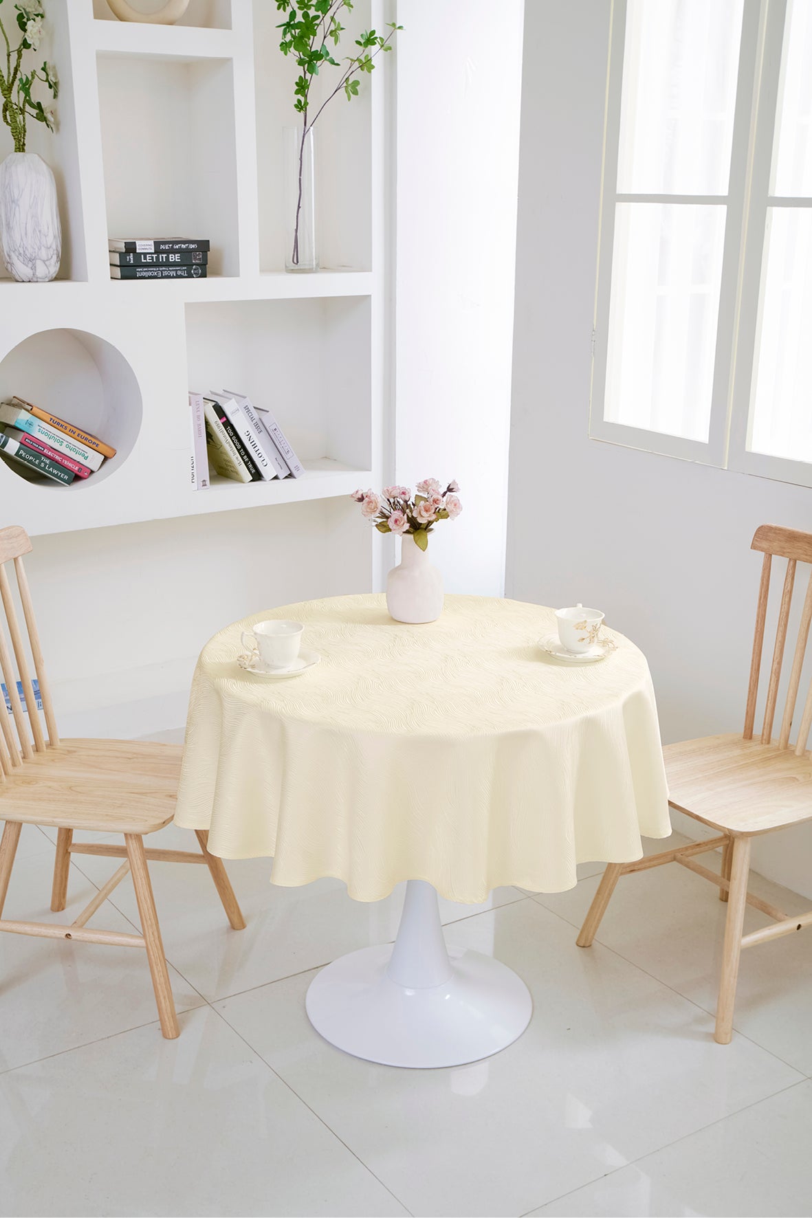 Fall Maple Leaf Tablecloth-Round