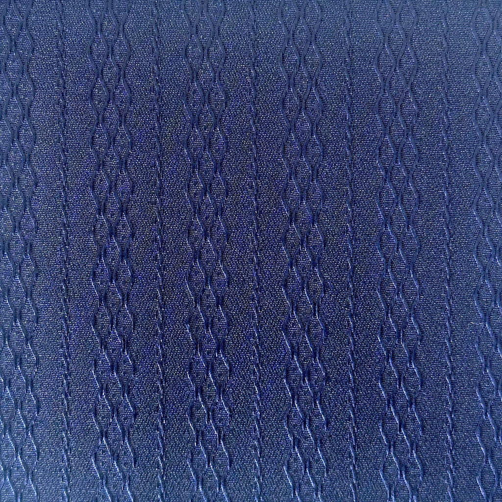 Geo Link – Geometric Chain Jacquard Fabric